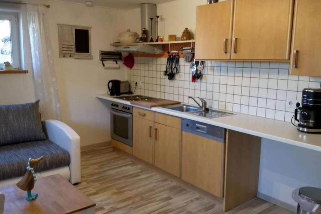 Ruhige Ferienwohnung Inklusive Garten Souterrain - Neu Renoviert Lachen 外观 照片